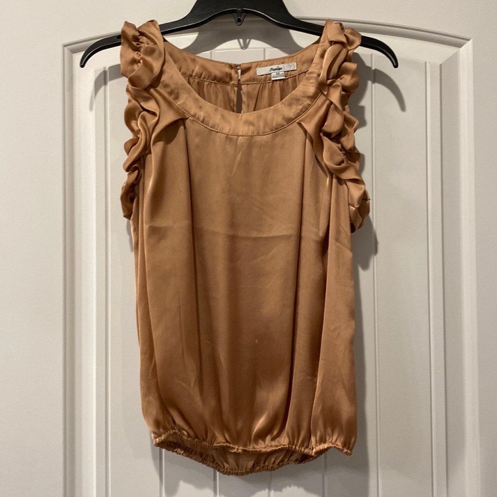 Silky tank